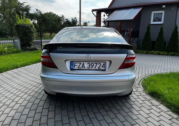 Mercedes-Benz Klasa C cena 10900 przebieg: 311000, rok produkcji 2004 z Pakość małe 67